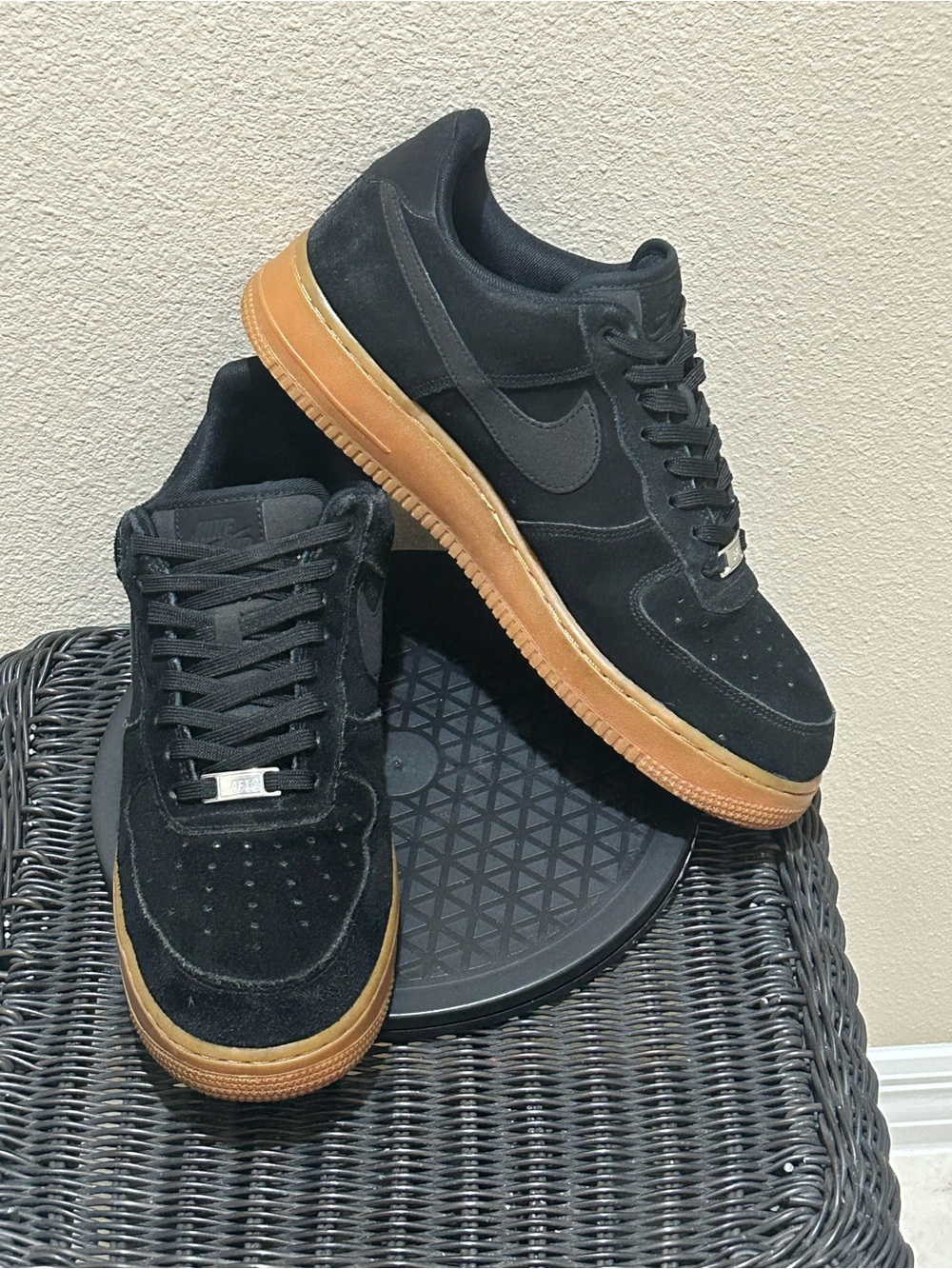Size 11 Nike Air Force 1 Low ‘07 Black Suede Gum AA1117-001